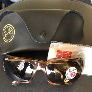 Ray-ban RB4075 Sunglasses